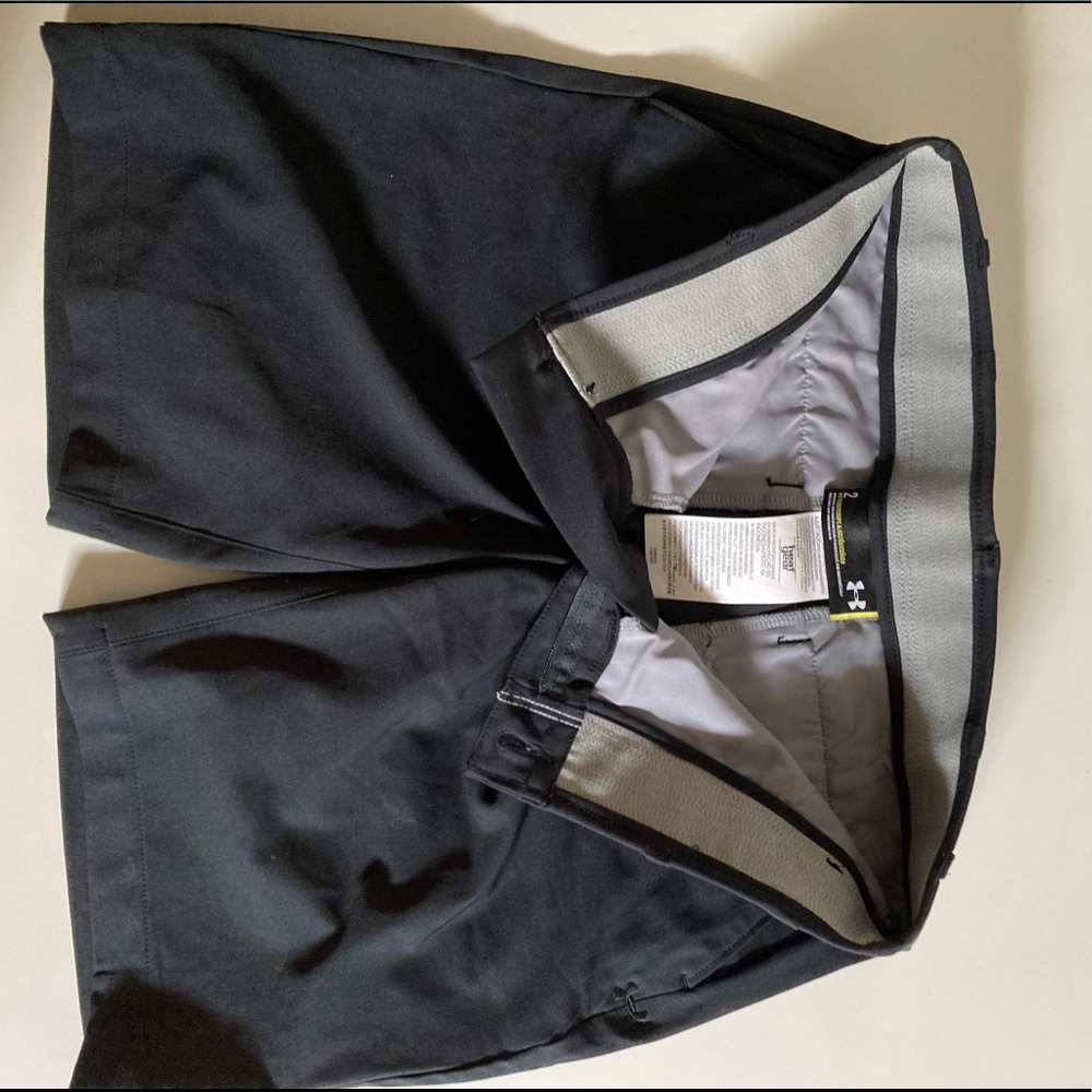 UNDER ARMOUR LINKS SHORTS- NWOT